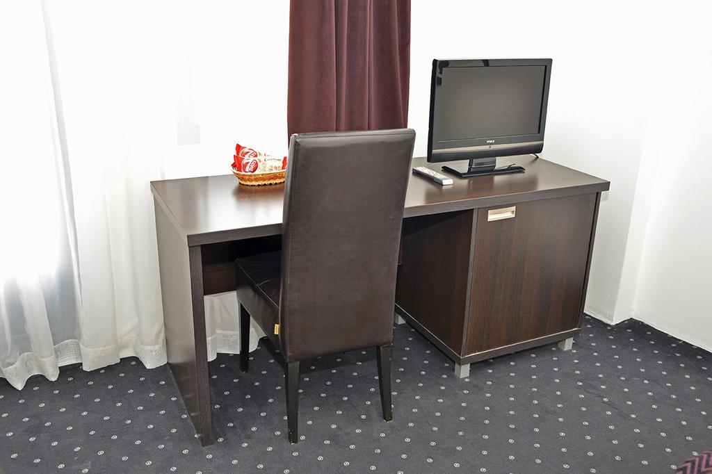 Guest House Amico Vranje Zimmer foto